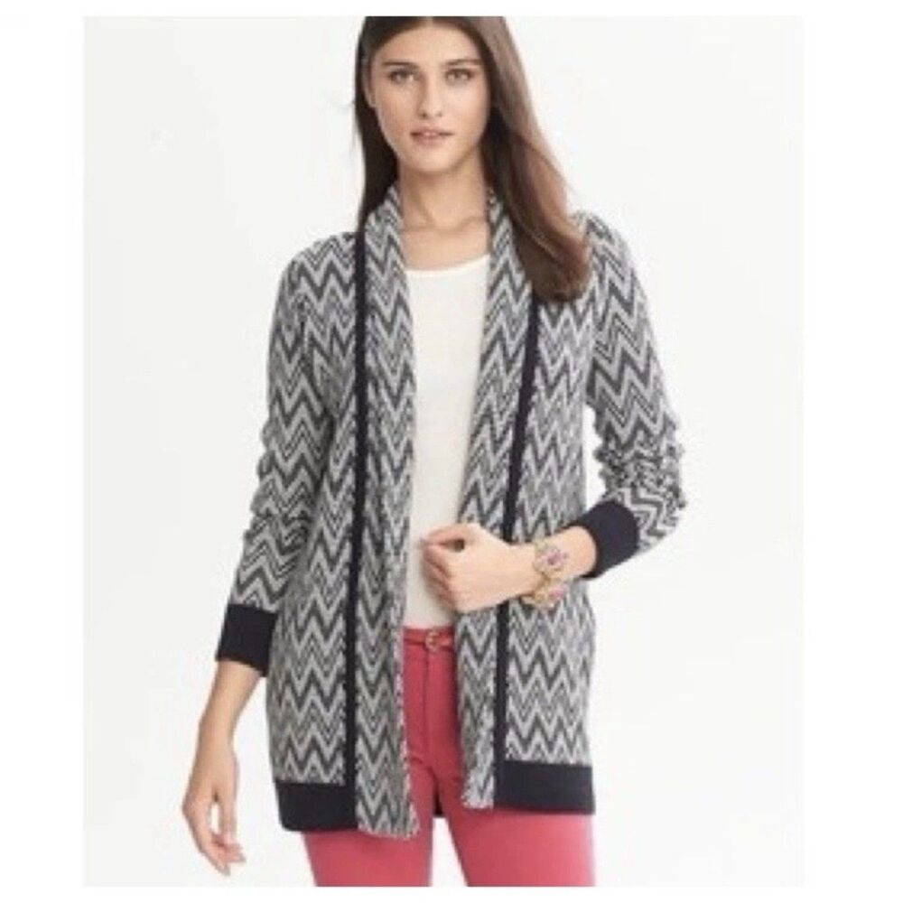 Banana Republic Cardigan Blue Chevron Merino Wool Italian Yarn sz Large